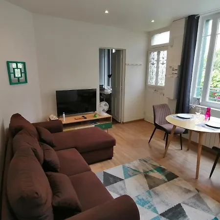 Villa Des Roses - Appart T2, 32M2, Rdc, Vue Sur Jardin, 